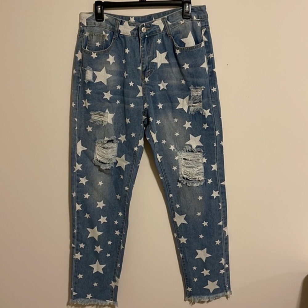 NWT, Blue Jeans featuring White Stars and Rips! By Camisa, Large, 32" Waist.
